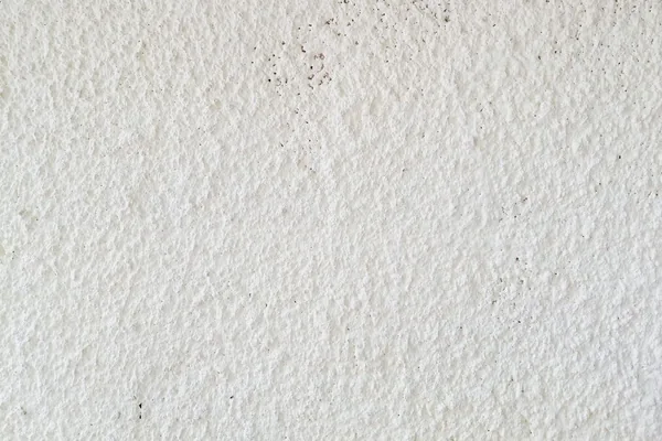 ¿Pintar encima del gotelé o quitarlo?