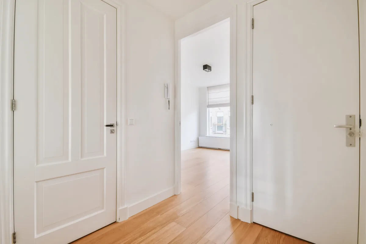 Lacado de puertas, muebles y armarios en Pamplona y comarca